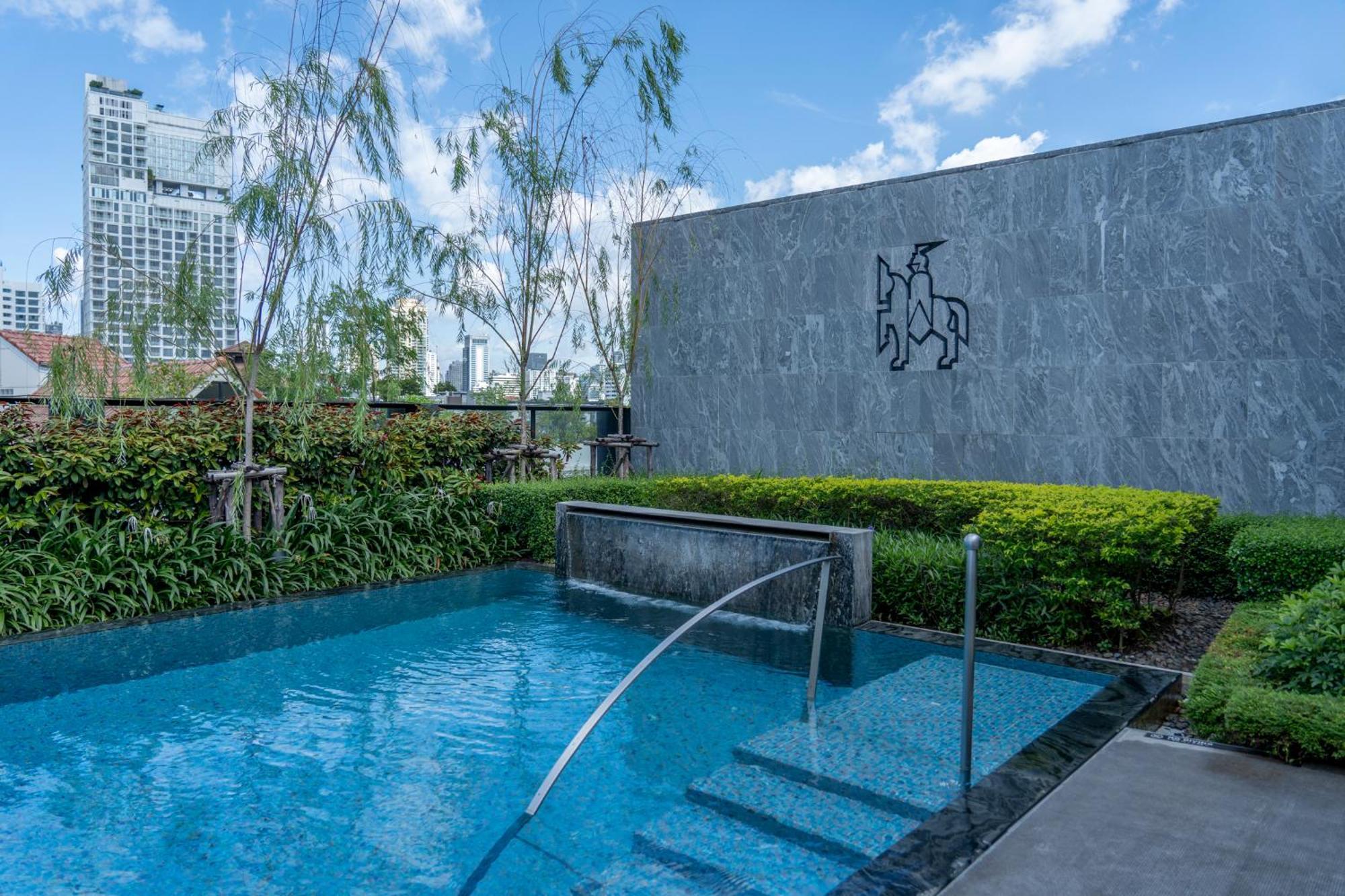 Walton Suites Sukhumvit Banguecoque Exterior foto