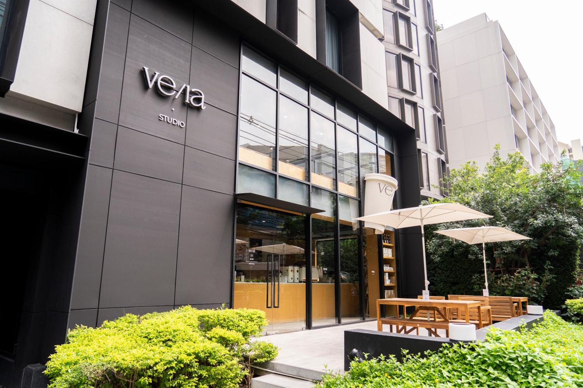 Walton Suites Sukhumvit Banguecoque Exterior foto